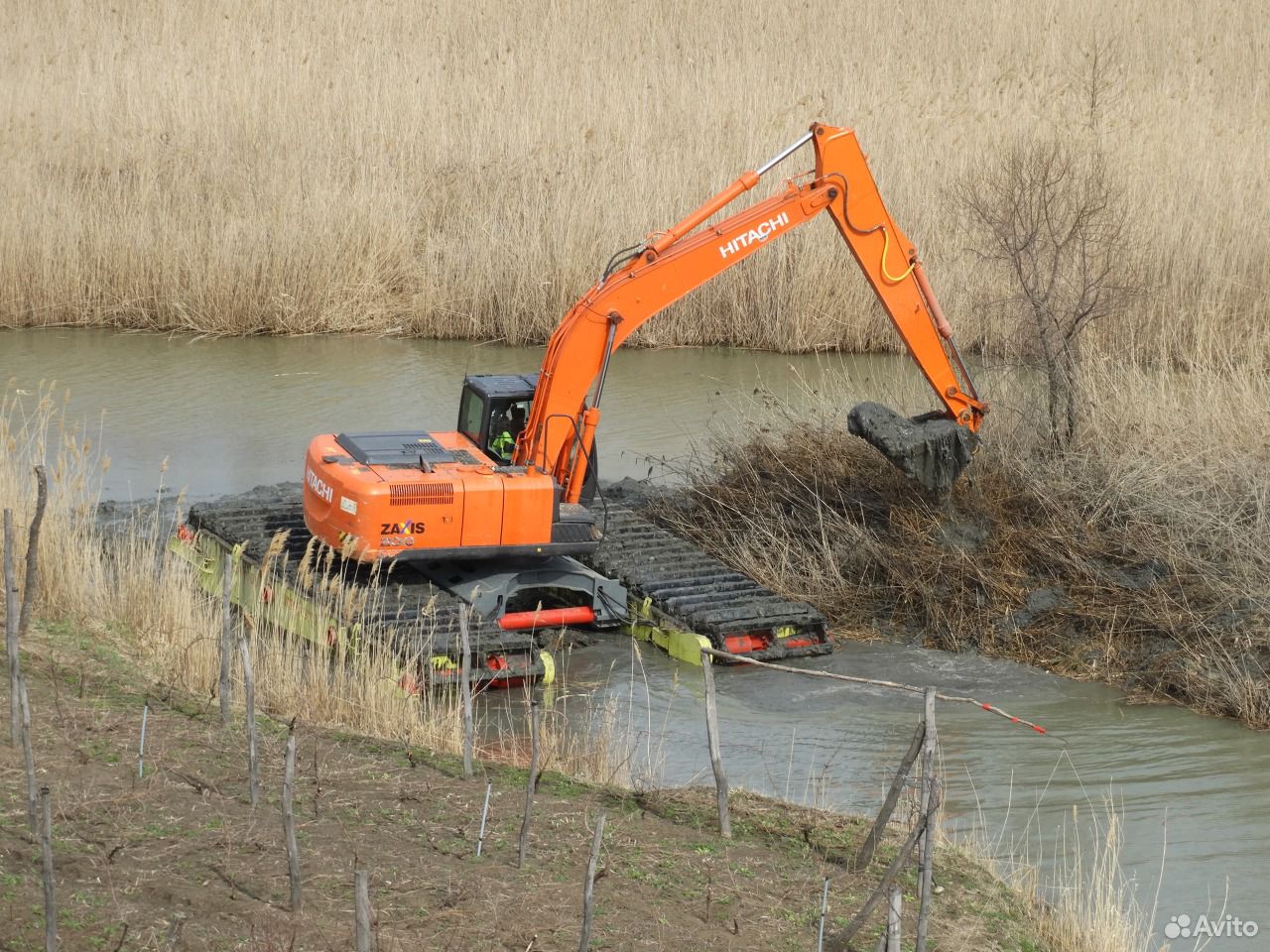 210 экскаватор-амфибия. Либхер понтонный экскаватор. Экскаватор-амфибия waterking wk150. Экскаватор-амфибия waterking wk150. Ковш экскаватор вода.