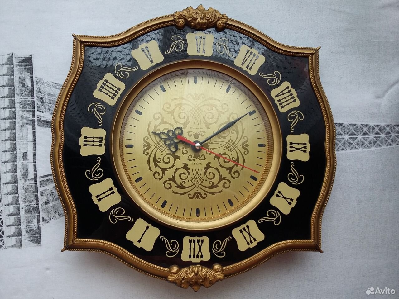 Часы настенные янтарь кварц