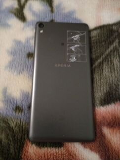 Смартфон Sony Xperia E5