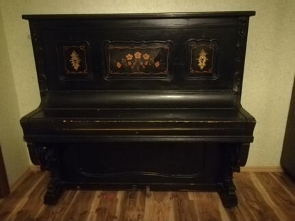 Пианино антикварное