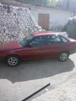 Opel Astra 1.8 МТ, 1992, седан