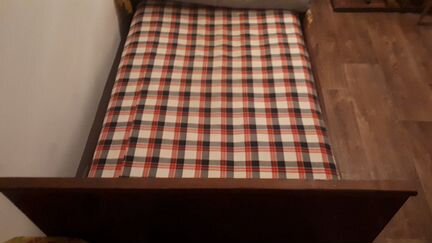 Кровать 1.5спальная