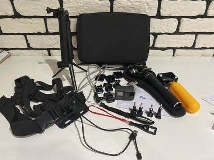 Камера GoPro Hero 6 Black + ручной стабилизатор