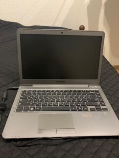 Ноутбук SAMSUNG 530u