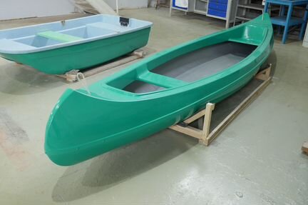 Продам стеклопластиковую лодку Пелла каноэ 