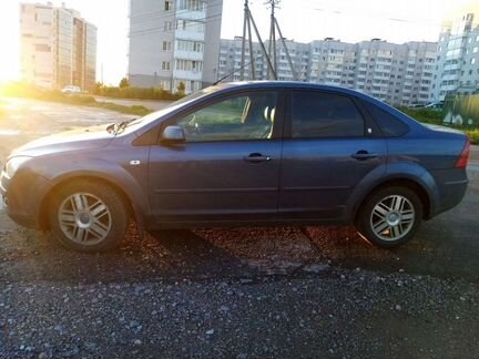 Ford Focus 1.6 AT, 2005, битый, 200 345 км