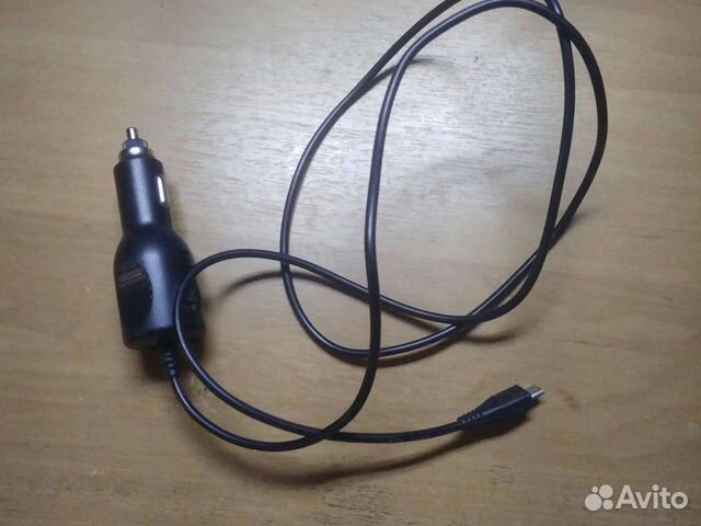 Автомобильное зарядное устройство Micro usb 2ампер