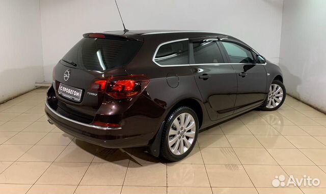 Opel Astra `2013