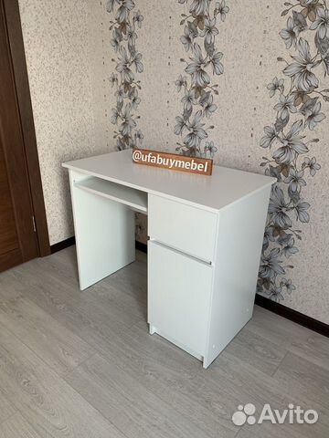 Стол письменный, компьютерный стол