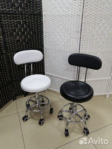 Стул мастера косметолога. Удобный и прочный