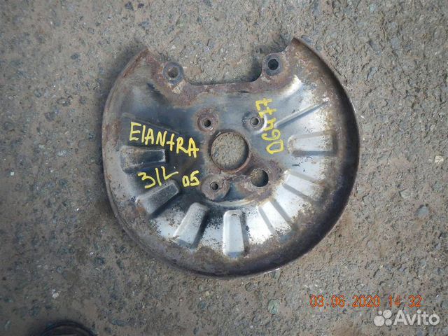 Щит опорный задний левый Hyundai Elantra 2000-2005