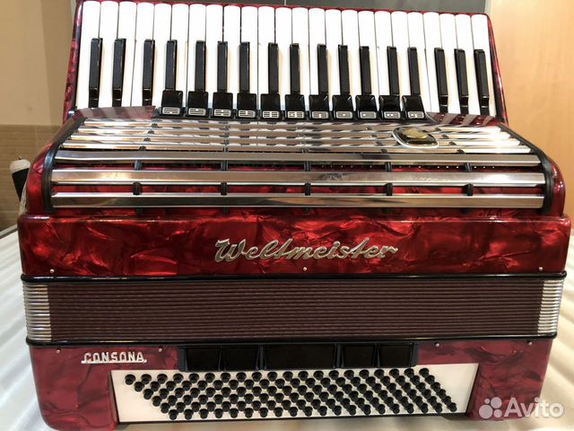 Аккордеон Weltmeister Consona 4/4 Концертный