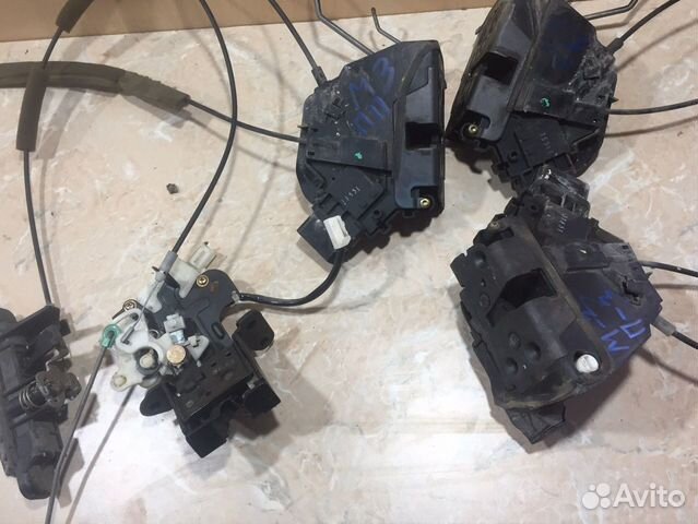 Замок двери мазда 3 BK