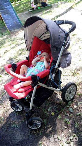 Прогулочная коляска