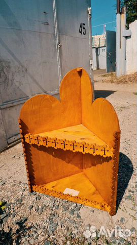 Полка настенная и раковина