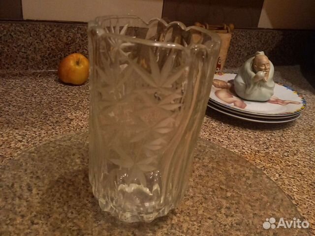 Хрустальная ваза