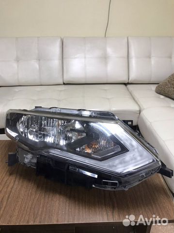 Фара правая Nissan X-Trail T32 рестайлинг галоген