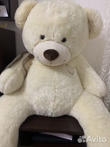 Большие плюшевые медведи на 8 марта