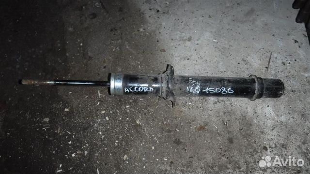 Амортизатор передний Honda Accord VII 2002-2007