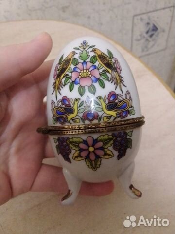 Фарфоровая шкатулка Яйцо