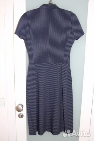 Платье в полоску с ремнем шерсть б/у Платье в полоску с ремнем шерсть б/у