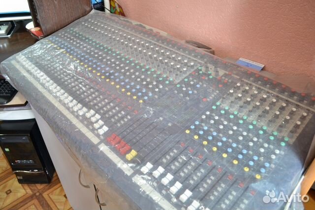 Новый микшерный пульт Soundcraft LX7II 32CH(обмен)