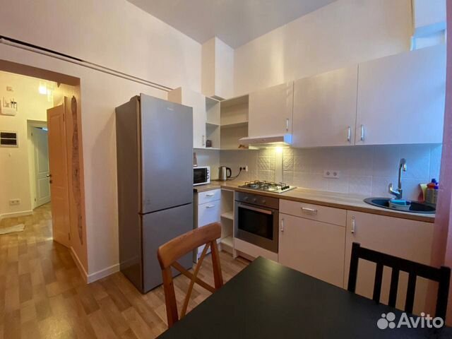 

1-к. квартира, 52 м², 1/5 эт.