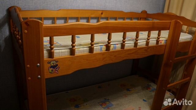 Кровати натуральное дерево