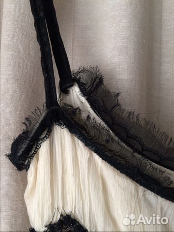 Вечернее платье с кружевом