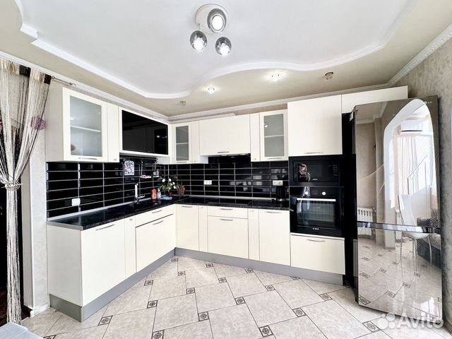 

2-к. квартира, 70 м², 13/16 эт.