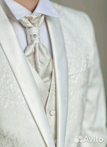 Костюм-тройка, жакард Костюм-тройка, жакард