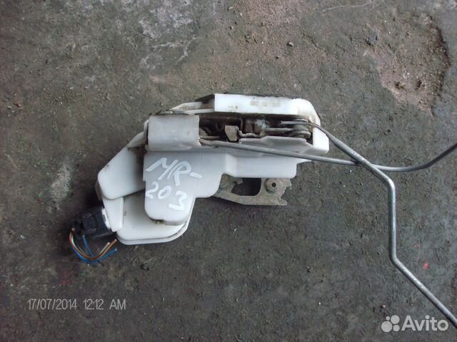 Замок двери передней правой Mitsubishi Galant 1996 Замок двери передней правой Mitsubishi Galant 1996