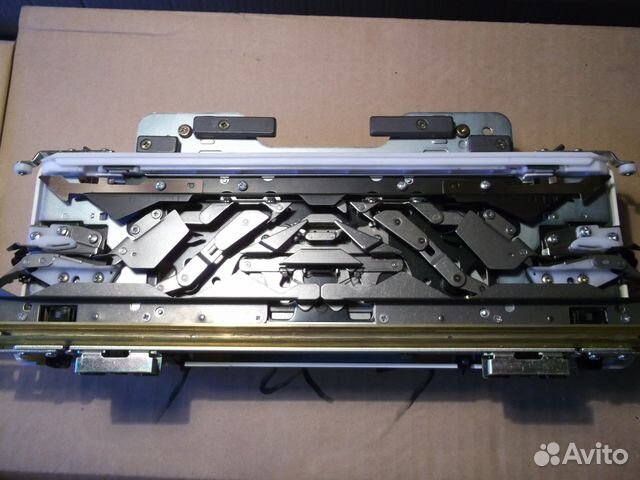 К вязальной машине Сильвер рид 4-го класса каретка К вязальной машине Сильвер рид 4-го класса каретка