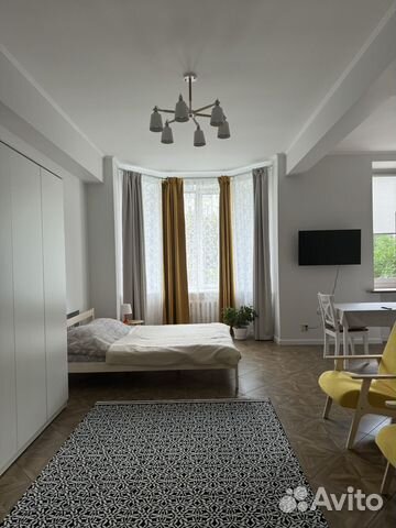 

Квартира-студия, 42 м², 1/3 эт.