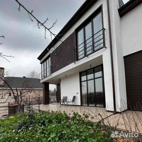 

2-к. коттедж, 190 м²