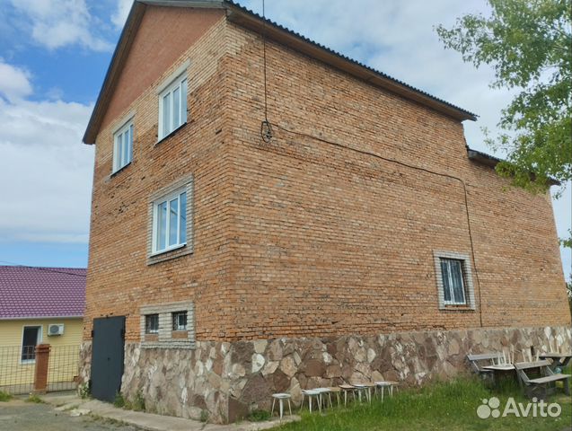 

6-к. дом, 325 м²