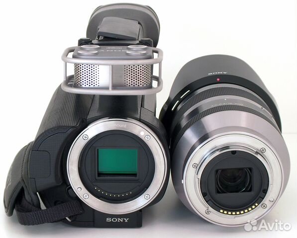 Видеокамера Sony NEX-VG10