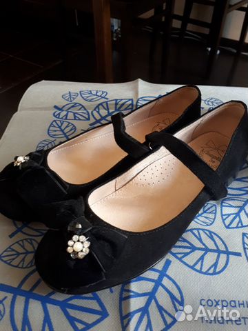 Туфельки школьные Kapica 38 размер на 37 Туфельки школьные Kapica 38 размер на 37