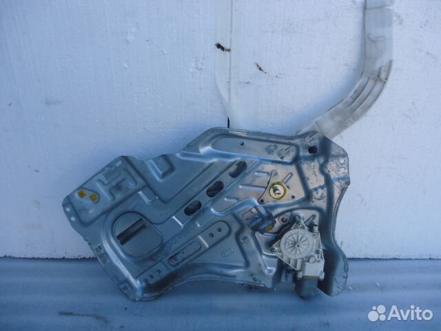 Стеклоподъемник задний правый Маджентис Magentis