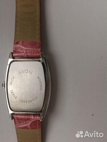 Часы кварцевые Avon
