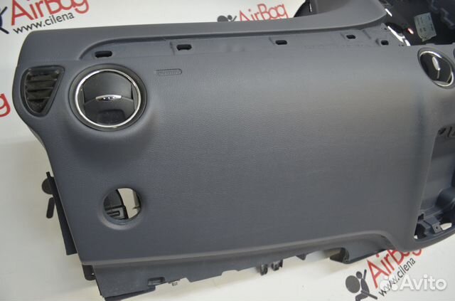 Торпедо панель приборов Ford C-MAX