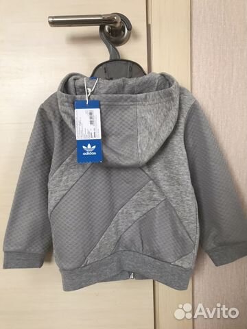 Спортивный костюм adidas Спортивный костюм adidas