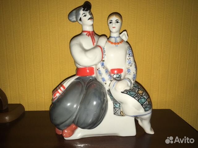 Статуэтка Статуэтка