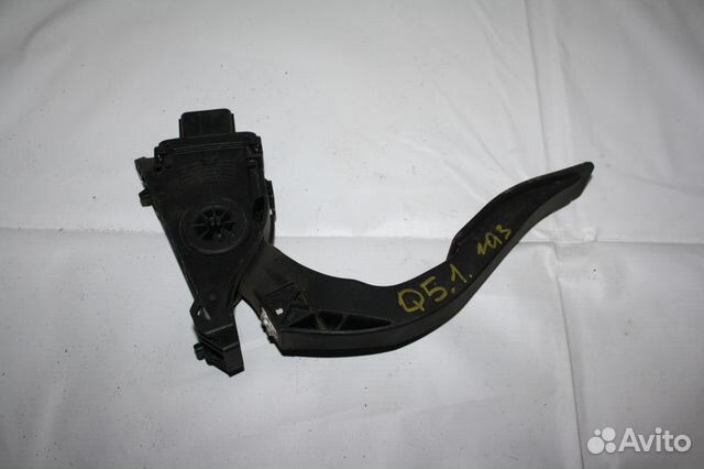 Педаль газа Audi Q5 / Ауди Ку5 8K1723523A Педаль газа Audi Q5 / Ауди Ку5 8K1723523A