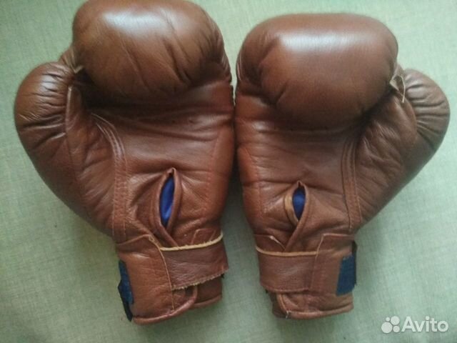 Боксерские перчатки кожа
