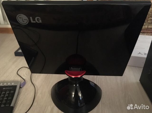 Монитор LG Flatron L 1900J-BF 19 дюймов Монитор LG Flatron L 1900J-BF 19 дюймов
