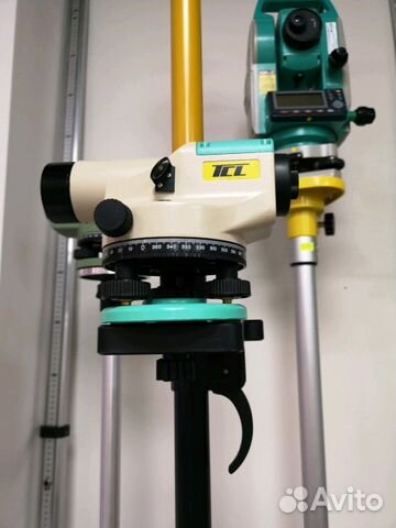 Оптический нивелир TCL 32 F509 Оптический нивелир TCL 32 F509