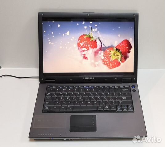Ноутбук SAMSUNG NP-Q70F00