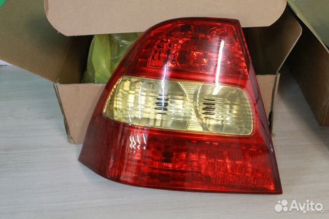 Фонарь задний Toyota Corolla E120 2001 - 2003 Фонарь задний Toyota Corolla E120 2001 - 2003
