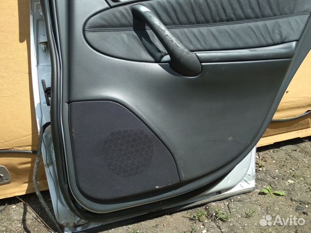 Дверь задняя правая в сборе Mercedes W203 седан